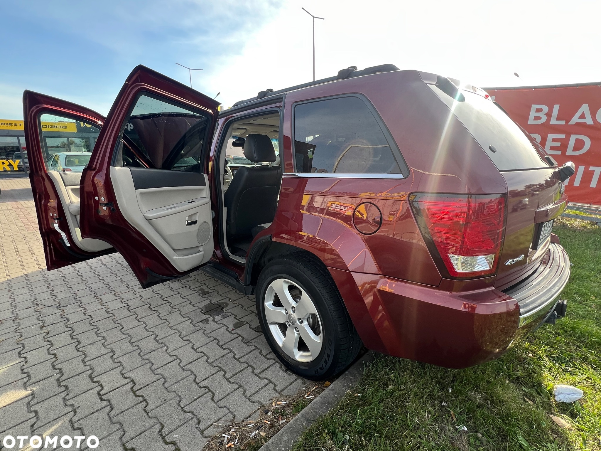 Jeep Grand Cherokee - 10