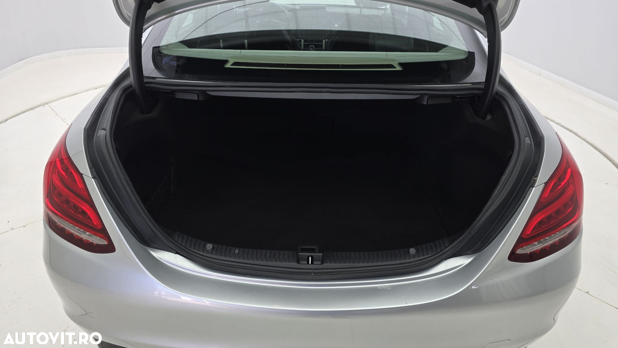 Mercedes-Benz C - 25