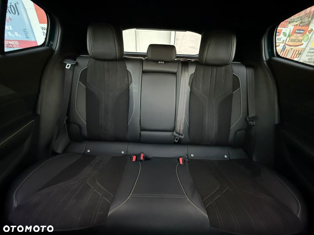 Peugeot 408 1.2 PureTech GT S&S EAT8 - 21