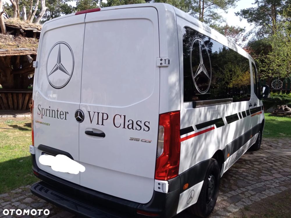 Mercedes-Benz Sprinter 907.221 - 11