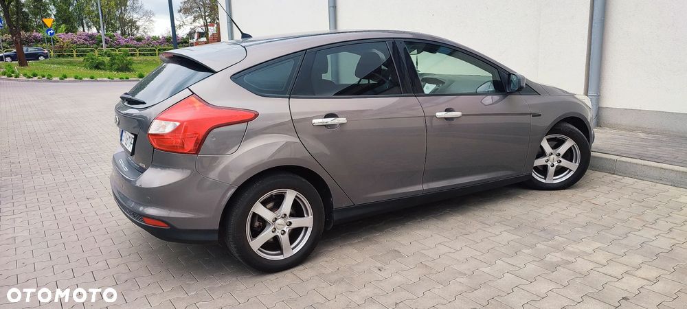 Ford Focus 1.6 TDCi DPF Start-Stopp-System SYNC Edition - 14