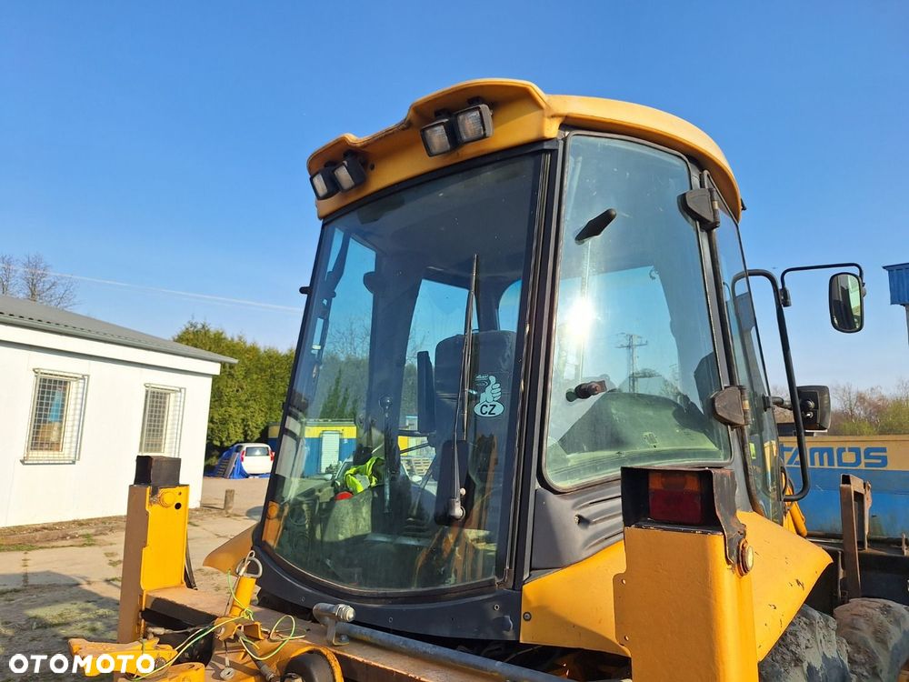 JCB 3Cx 4X4 - 35