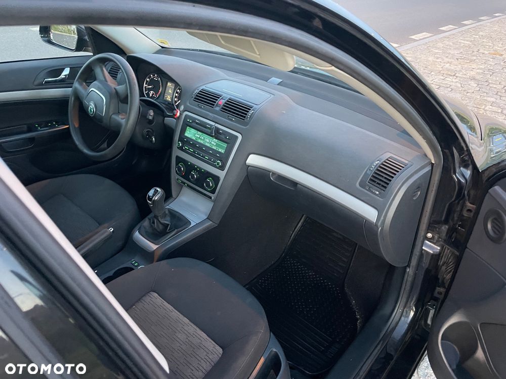 Skoda Octavia - 8