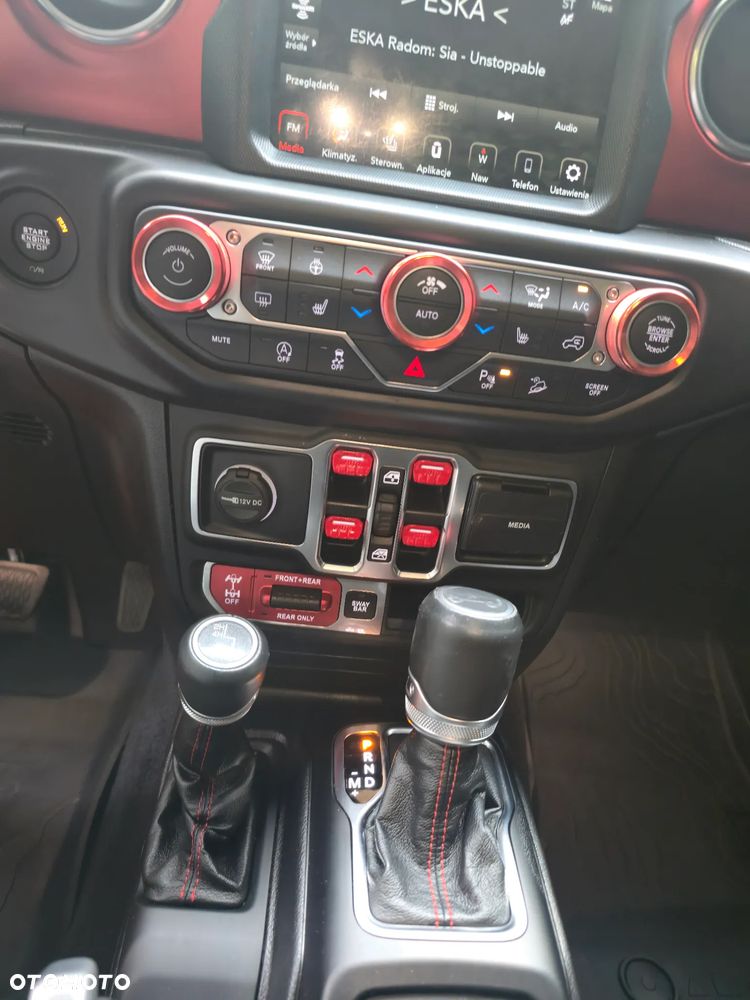 Jeep Wrangler - 22