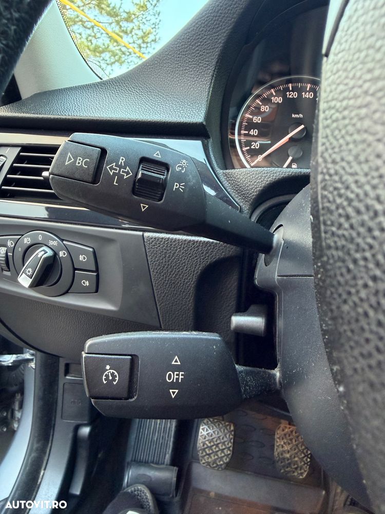 BMW Seria 3 318d - 11