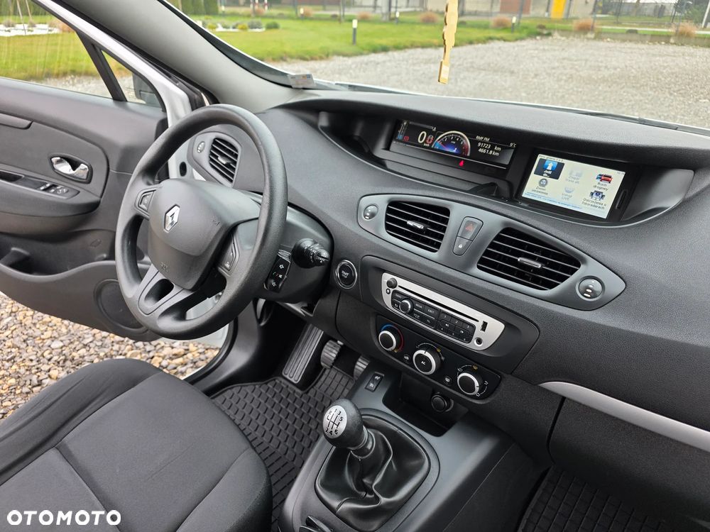 Renault Scenic 1.6 16V 110 TomTom Edition - 19