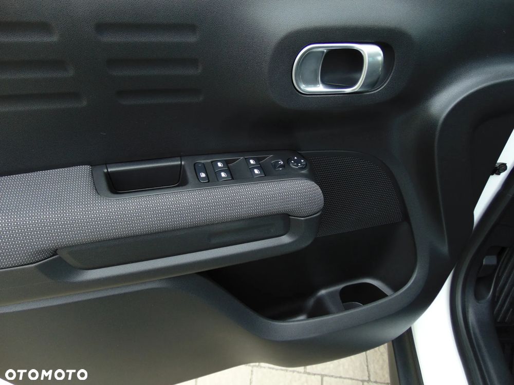 Citroën C3 Aircross BlueHDI 110 Stop & Start SHINE - 24