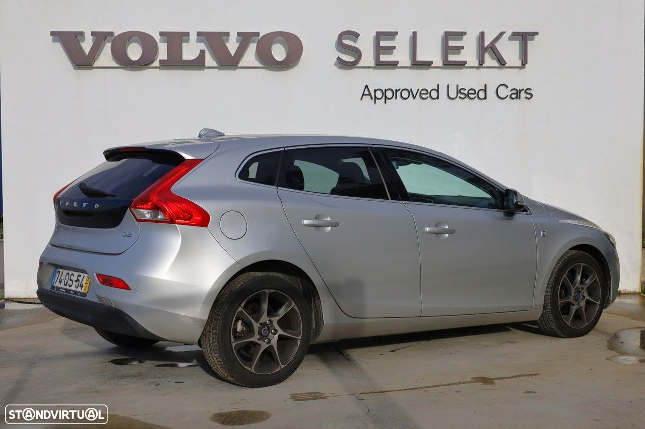 Volvo V40 2.0 D2 VOR - 2