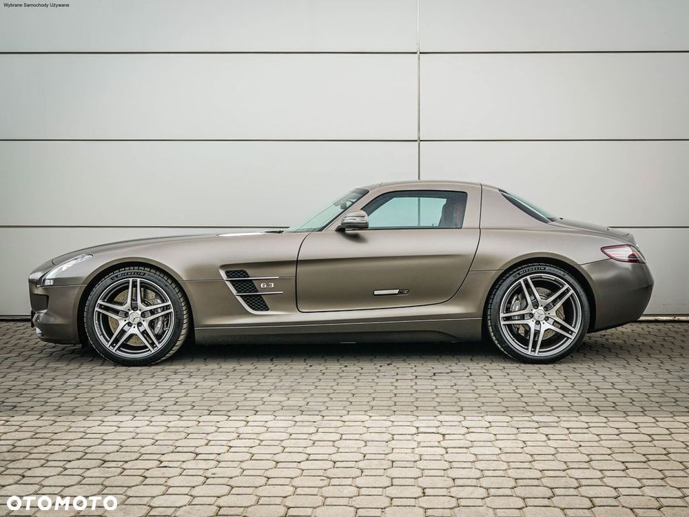 Mercedes-Benz SLS - 6