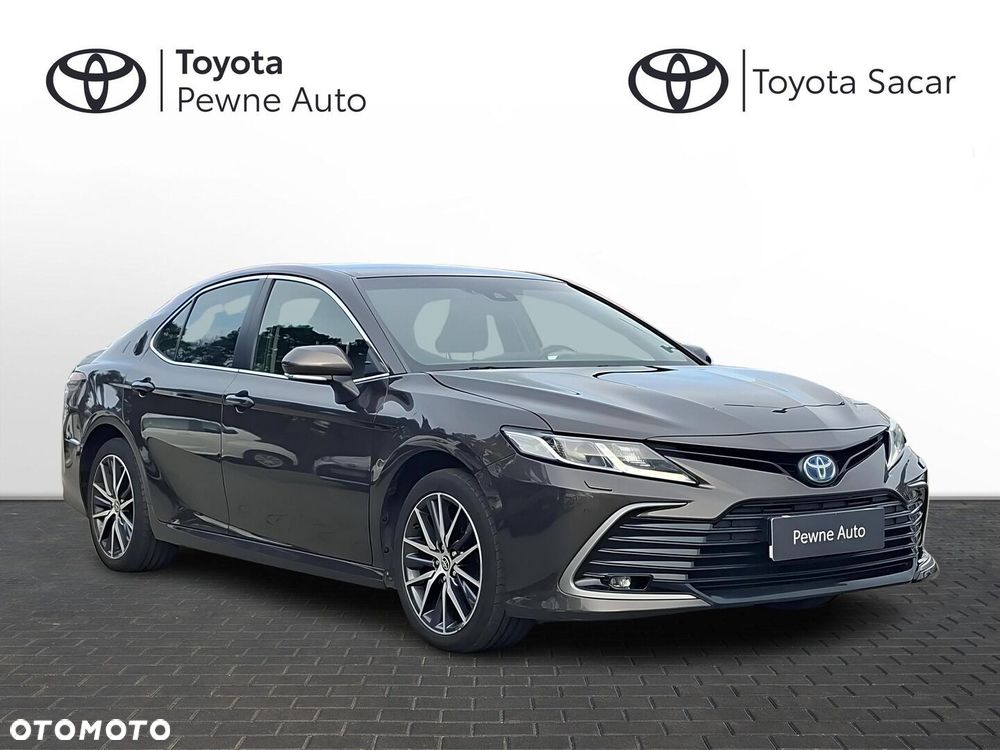Toyota Camry 2.5 Hybrid Prestige CVT - 2