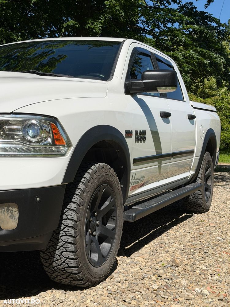 Dodge RAM - 1