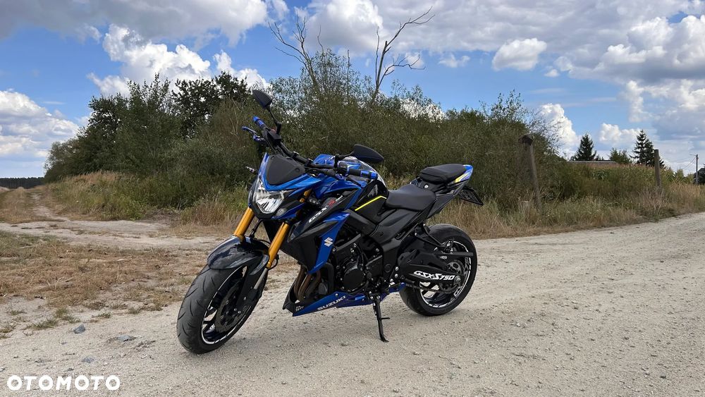 Suzuki GSX - 1