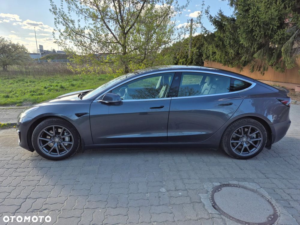 Tesla Model 3 Long Range AWD - 5