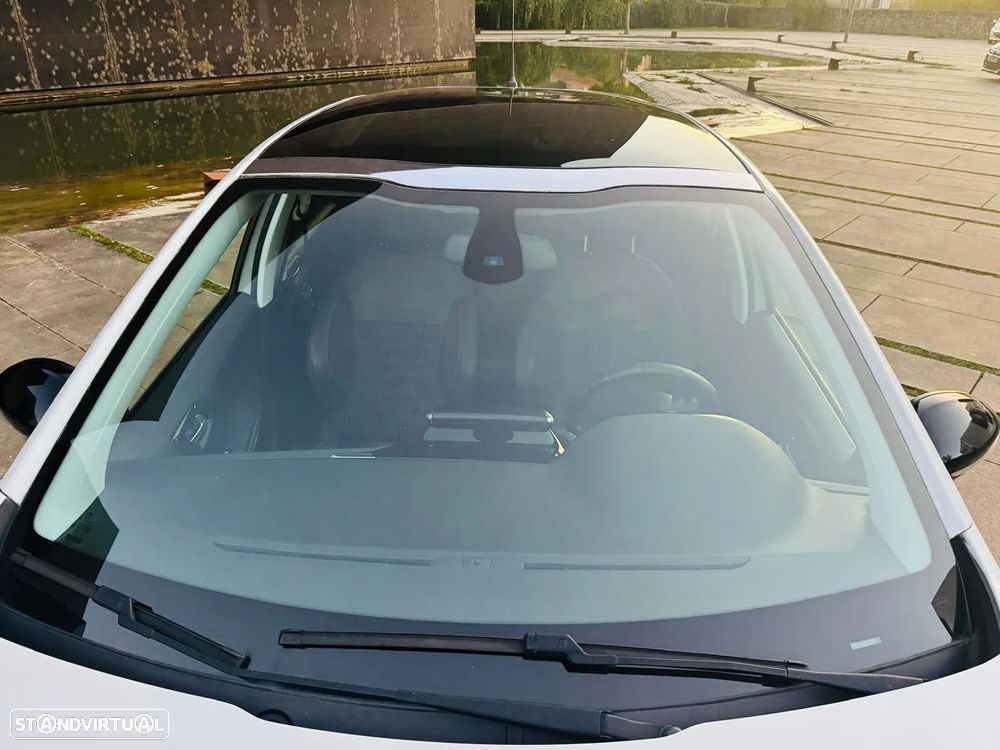 Peugeot 208 1.6 BlueHDi GT Line - 16