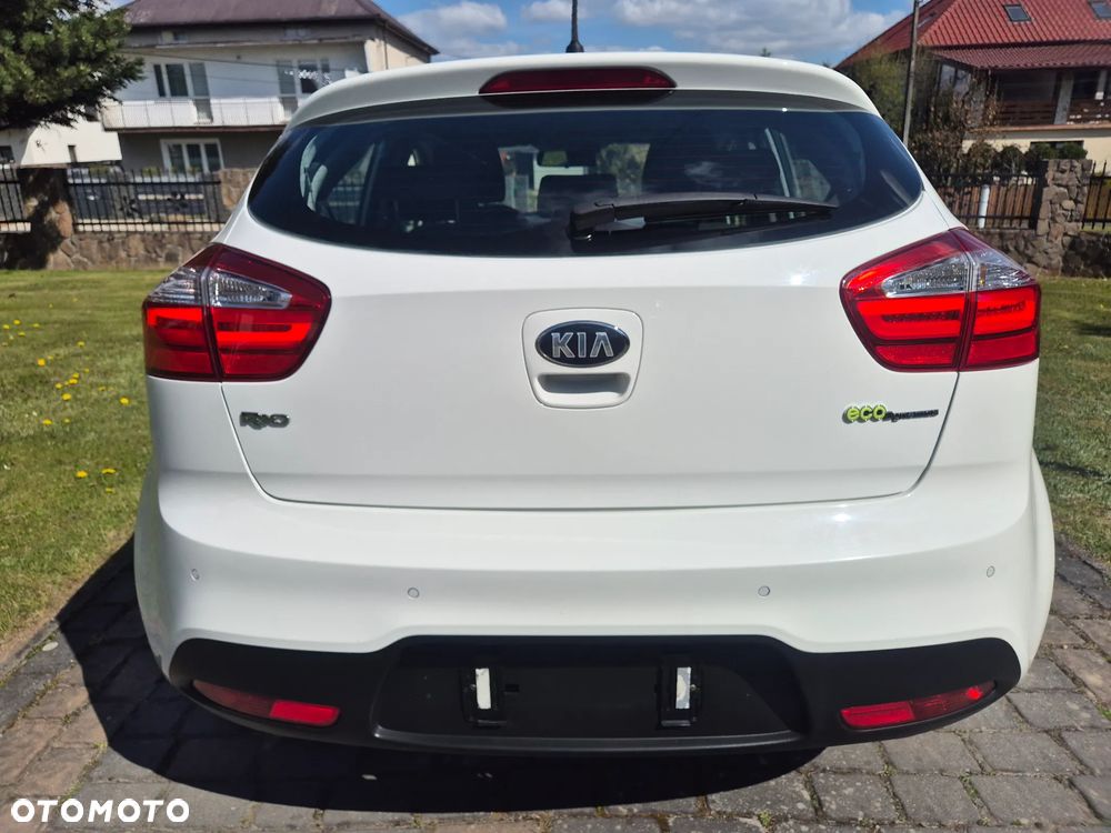 Kia Rio 1.2 Dream Team Edition - 8