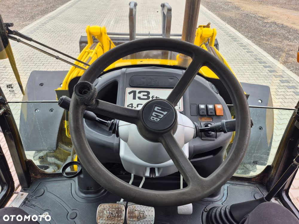 JCB / 3 CX / DUZE KOŁA - 11