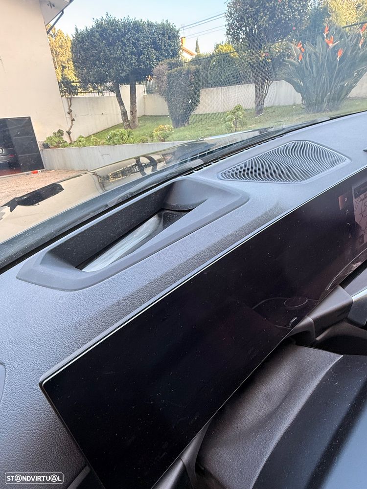 BMW 330 e Aut. M Sport - 27