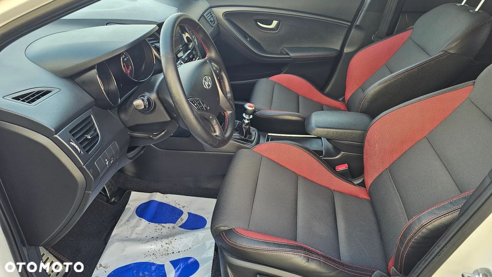 Hyundai i30 1.6 GDI Turbo Sport - 26