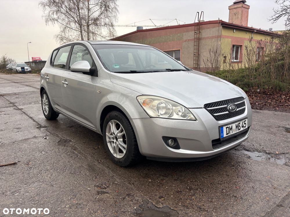 Kia Ceed 2.0 CVVT Spirit - 9