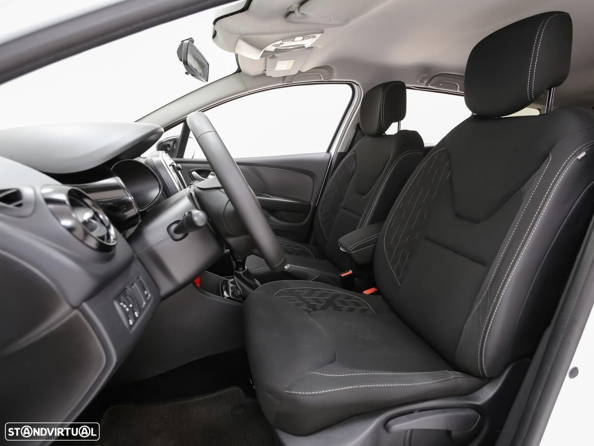 Renault Clio Sport Tourer - 8