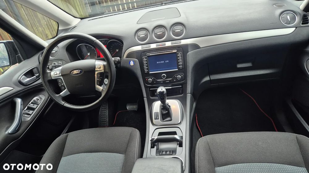 Ford Galaxy 2.0 TDCi Titanium - 11