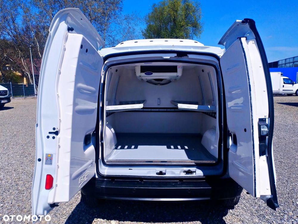 Renault Kangoo Chłodnia 75KM 2 zasilania chłodni Klima - 8