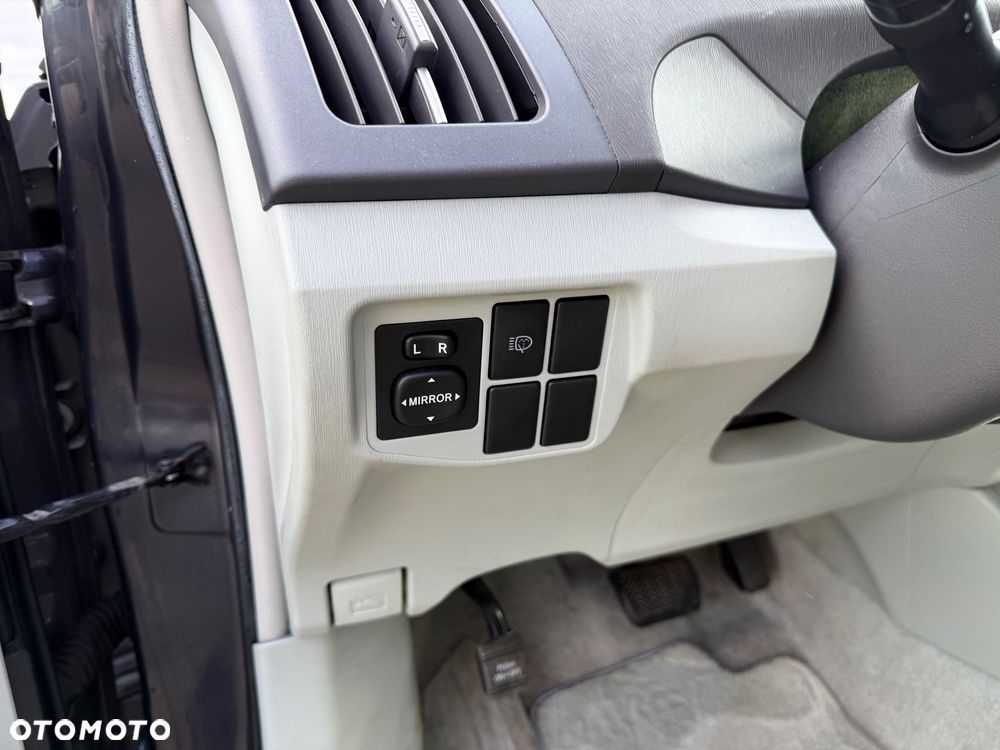 Toyota Prius 1.8 HSD Prestige - 13