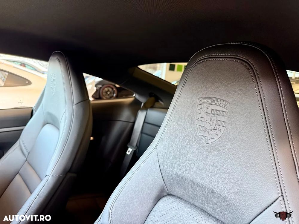 Porsche 911 Carrera PDK - 16