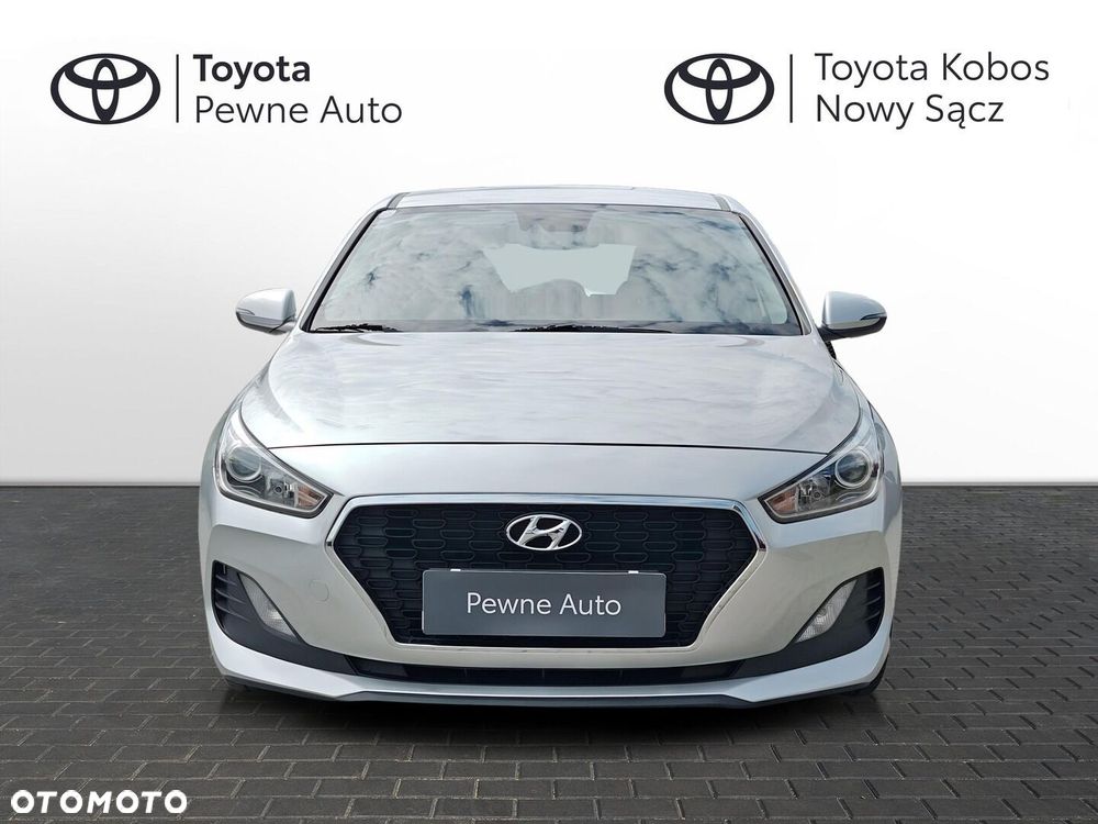Hyundai i30 1.4 Classic + - 8