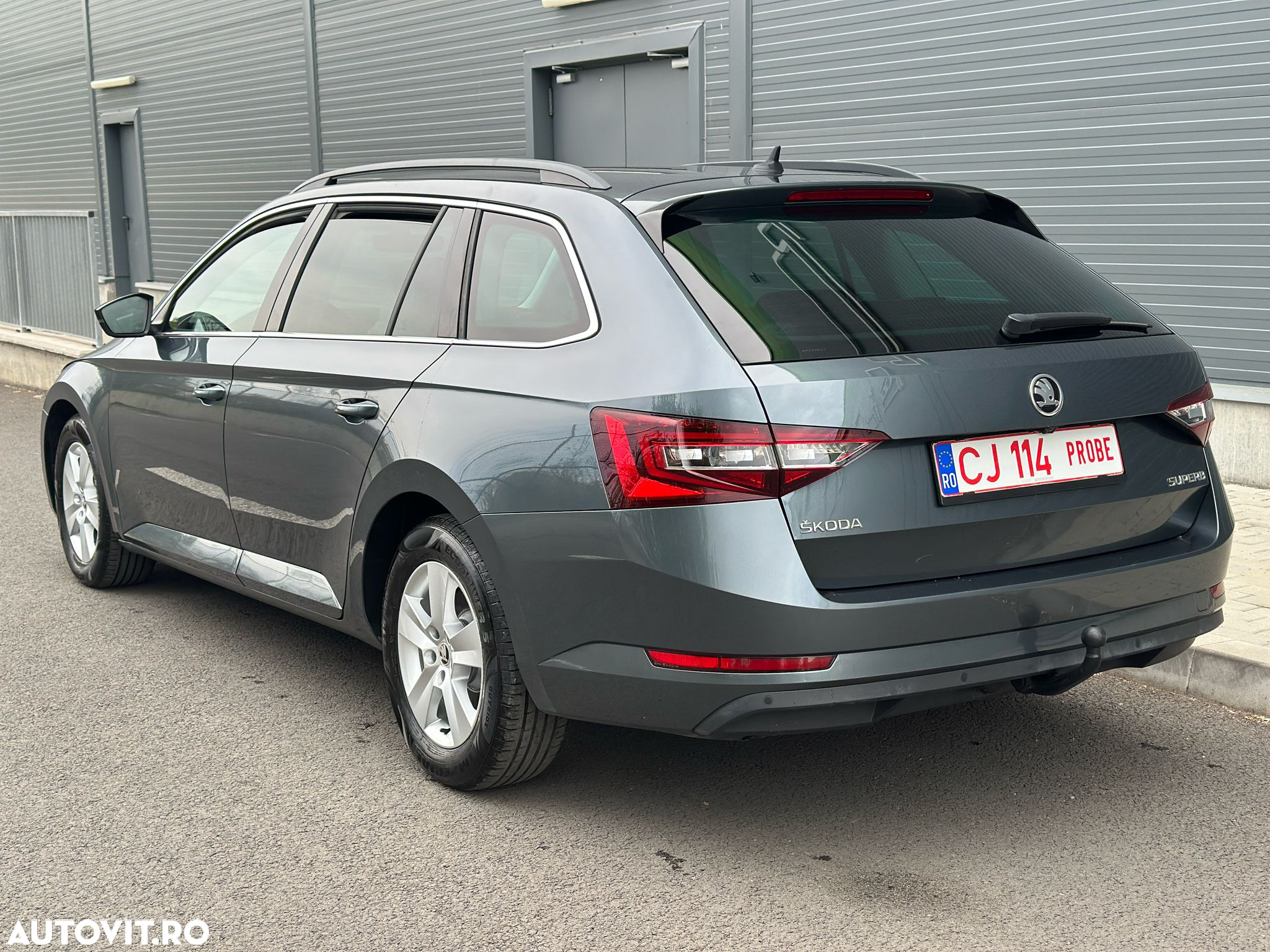 Skoda Superb 2.0 TDI DSG Ambition - 6