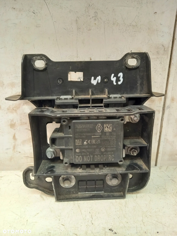 Renault Clio V 5 radar dystronic sensor czujnik zbliżeniowy + mocowanie uchwyt