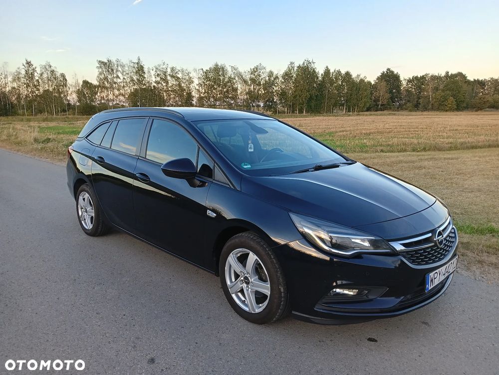 Opel Astra 1.6 CDTI Essentia - 2