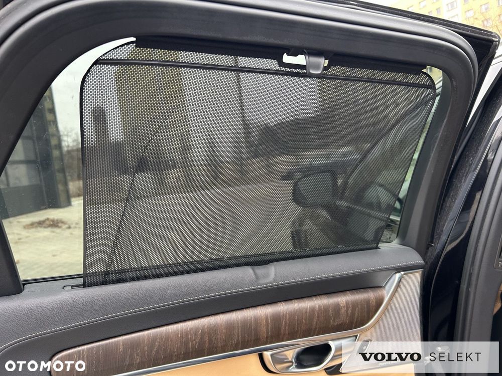 Volvo V90 Cross Country - 30