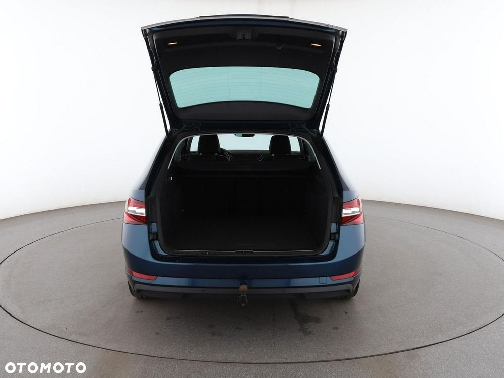 Skoda Superb 2.0 TDI 4x4 DSG Premium Edition - 20