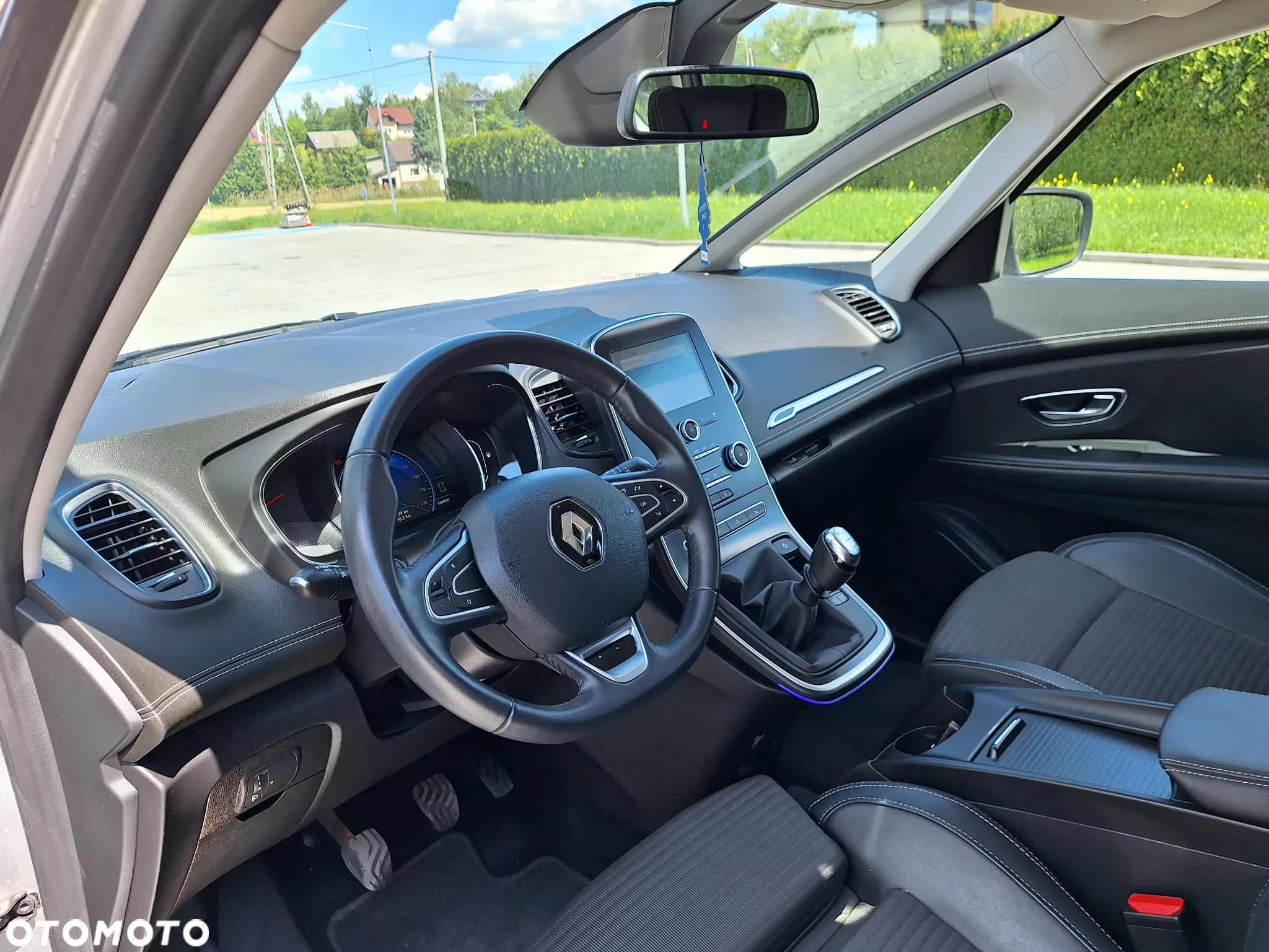 Renault Grand Scenic - 7