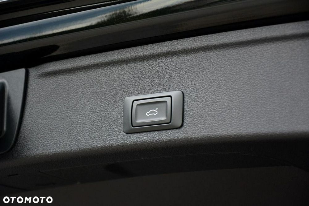Audi A4 Avant 40 TDI mHEV S Line S tronic - 39