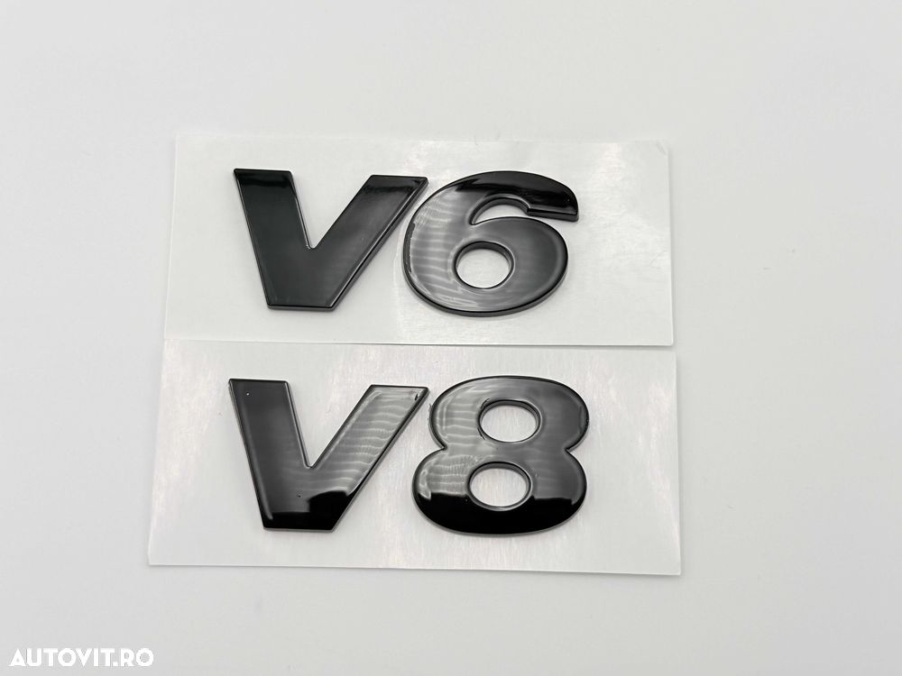 Emblema VW V6/V8 negru - 1