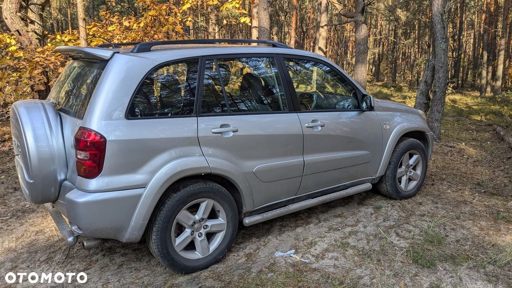 Toyota RAV4 2.0 VVT-i Sol - 4