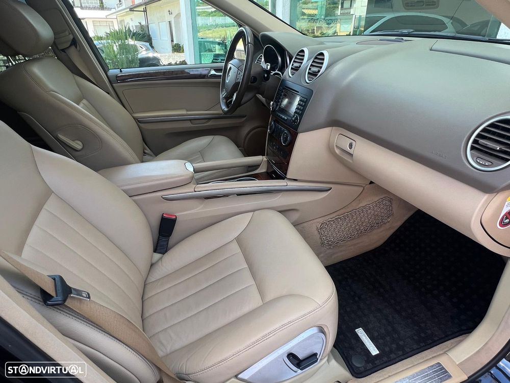 Mercedes-Benz ML 320 CDI - 25