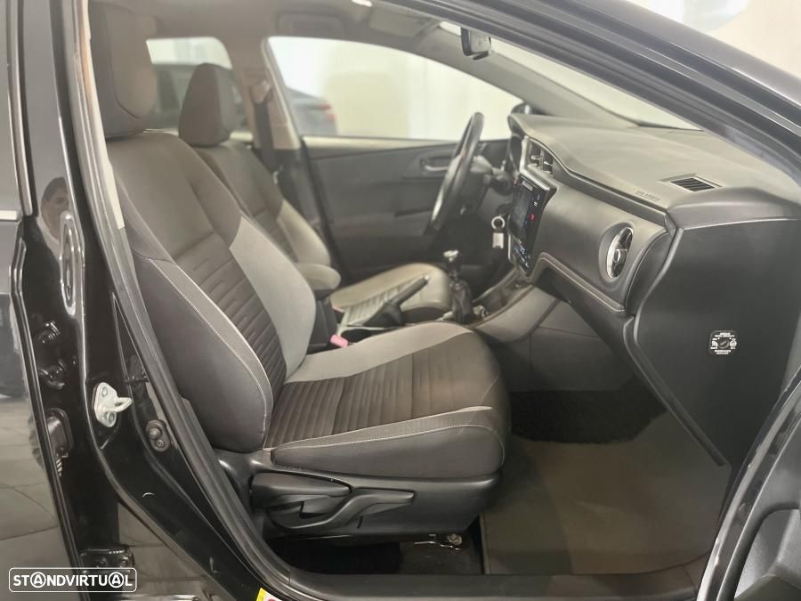 Toyota Auris Touring Sports 1.4 D-4D Active+AC - 19