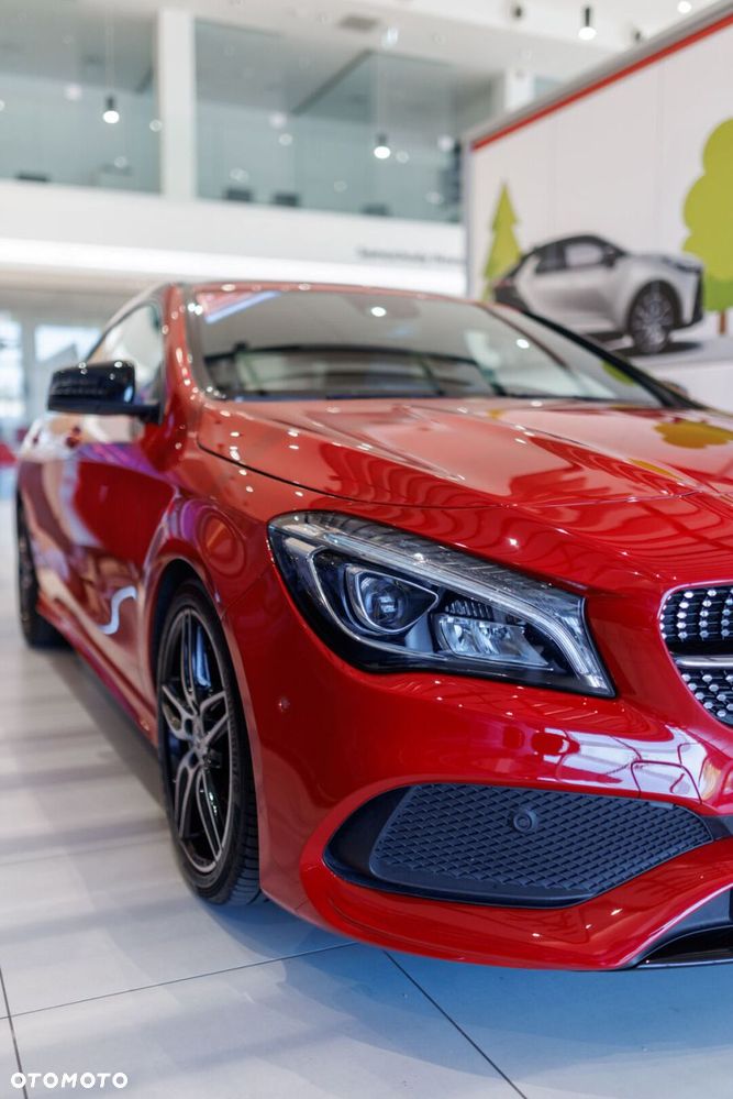 Mercedes-Benz CLA - 12