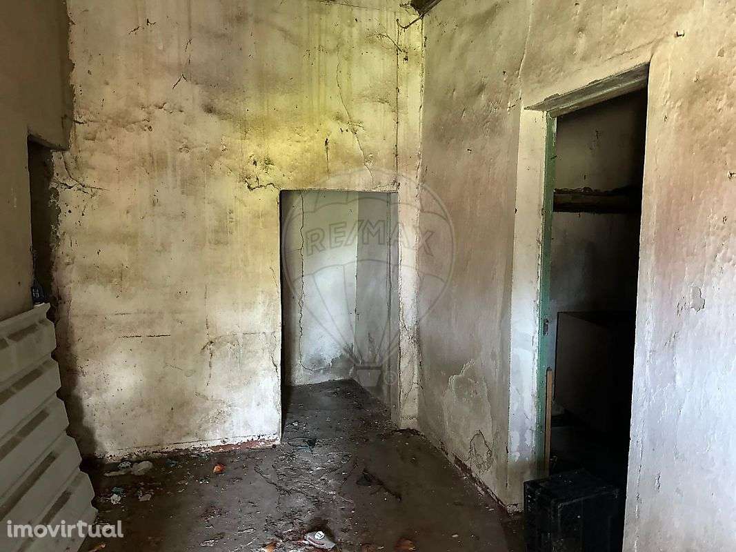 Moradia T2 para venda - Grande imagem: 2/8