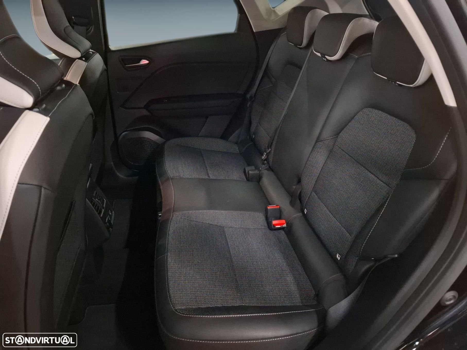 Renault Captur 1.0 TCe Techno Bi-Fuel - 14