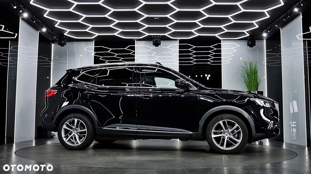 MG EHS ver-1-5t--gdi-phev-luxury - 11