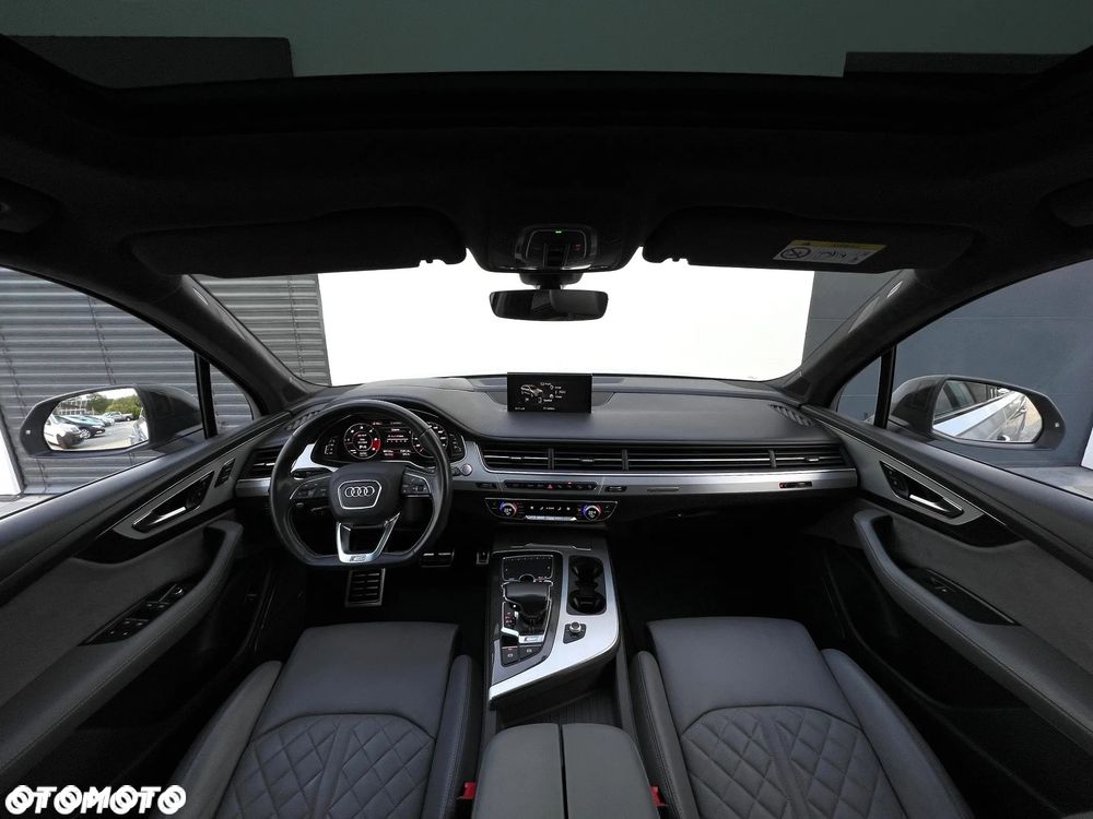 Audi SQ7 - 7