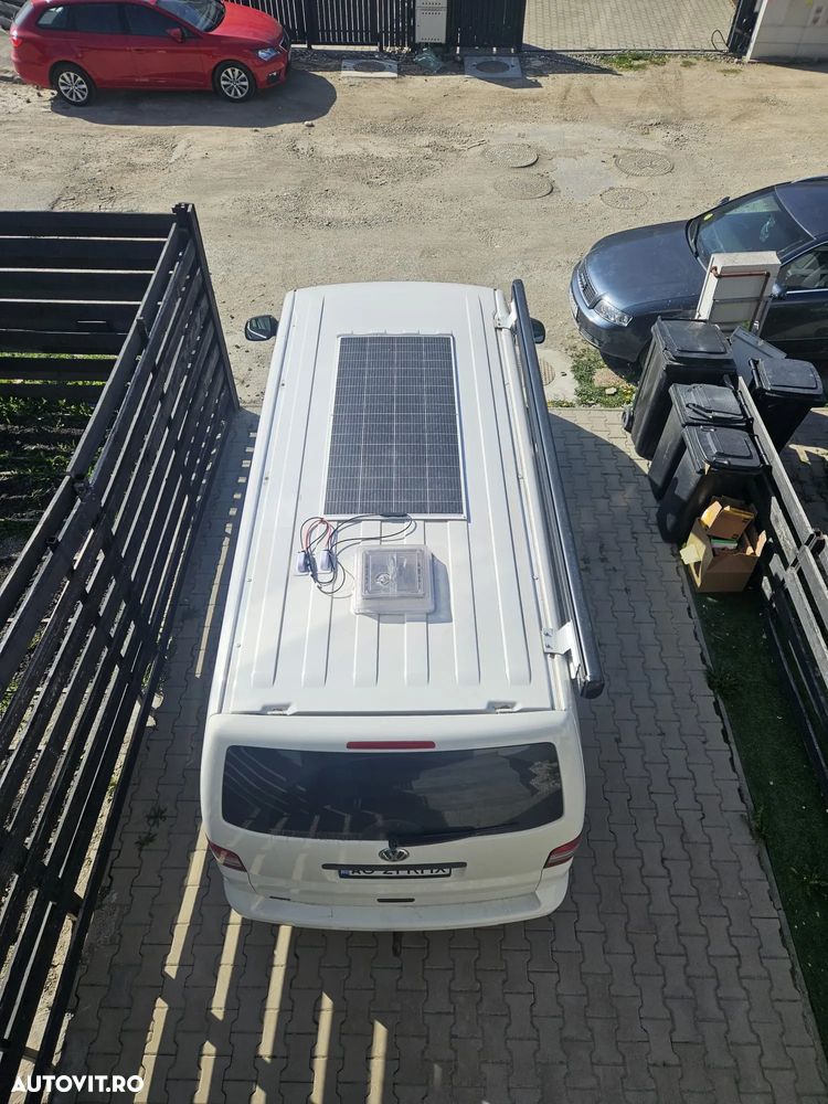 Volkswagen Caravelle - 9