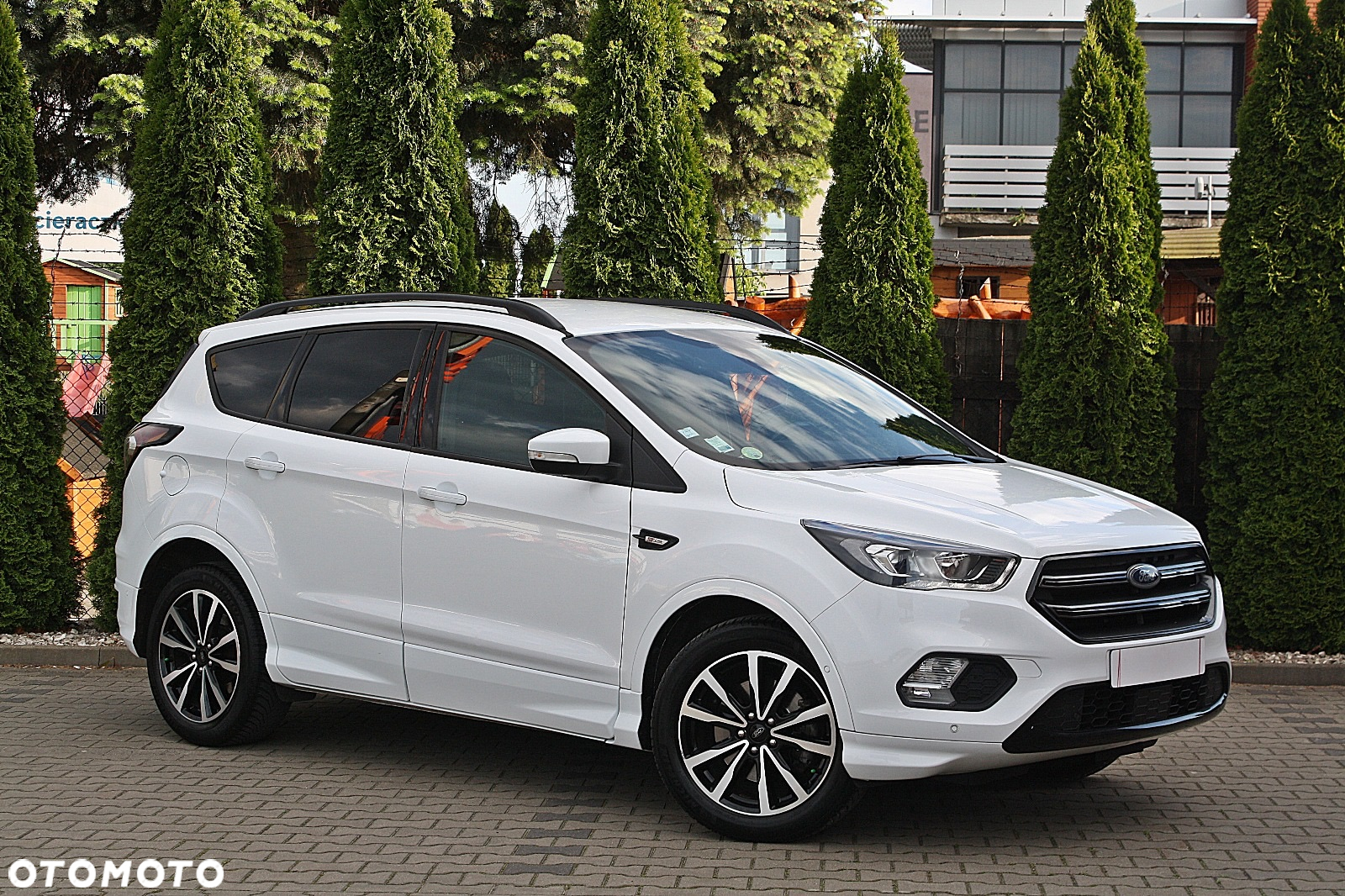 Ford Kuga 2.0 TDCi 2x4 ST-Line - 6