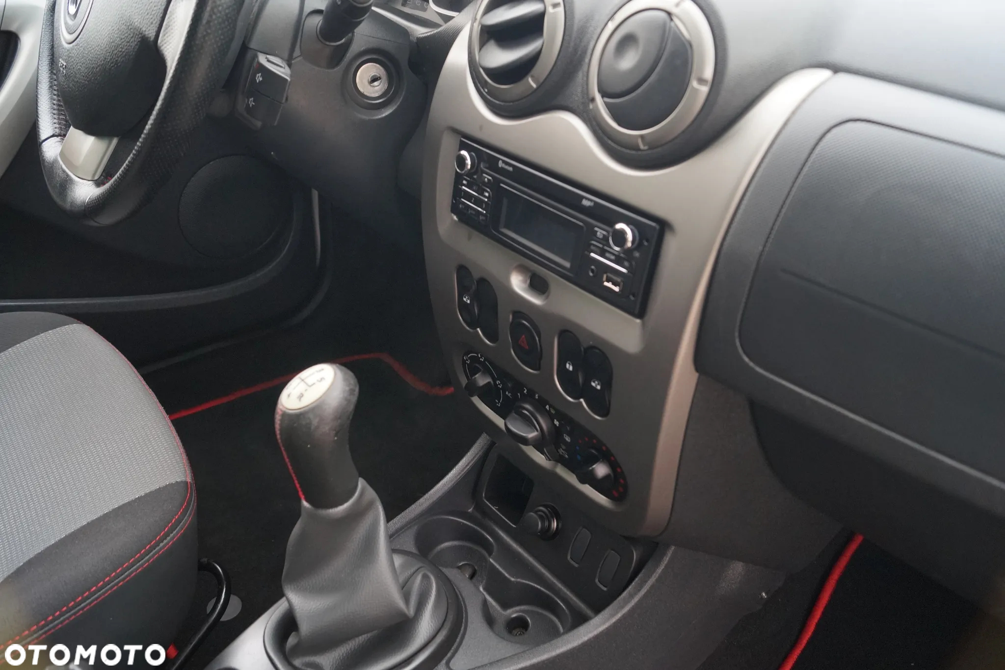 Dacia Duster 1.6 - 39