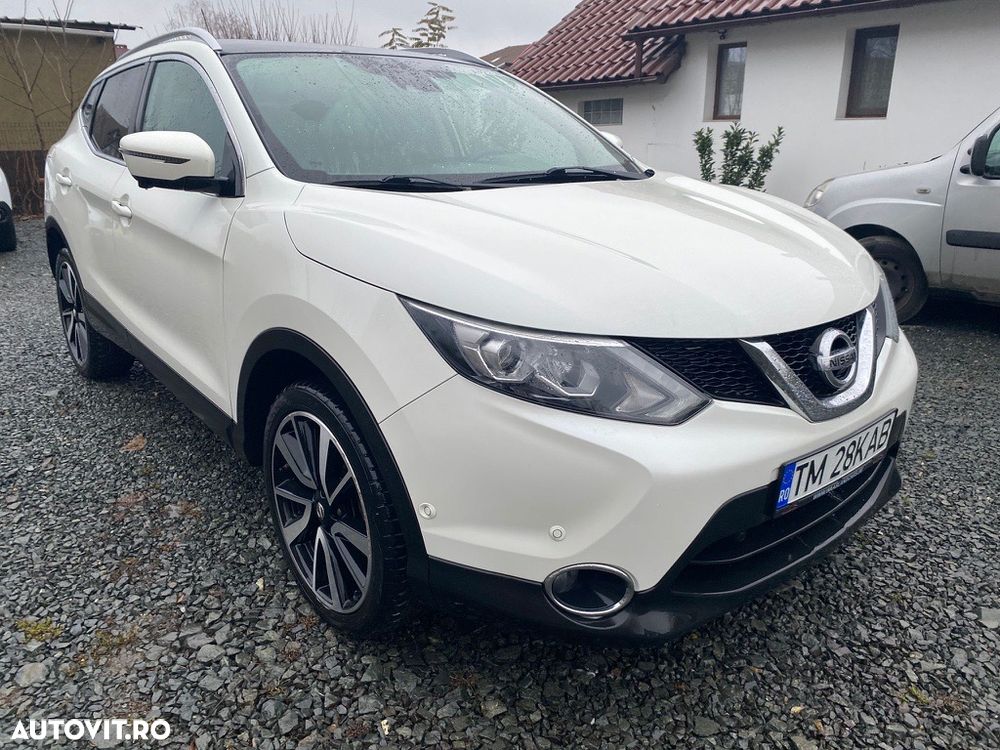 Nissan Qashqai 1.6 DCI Xtronic TEKNA - 3