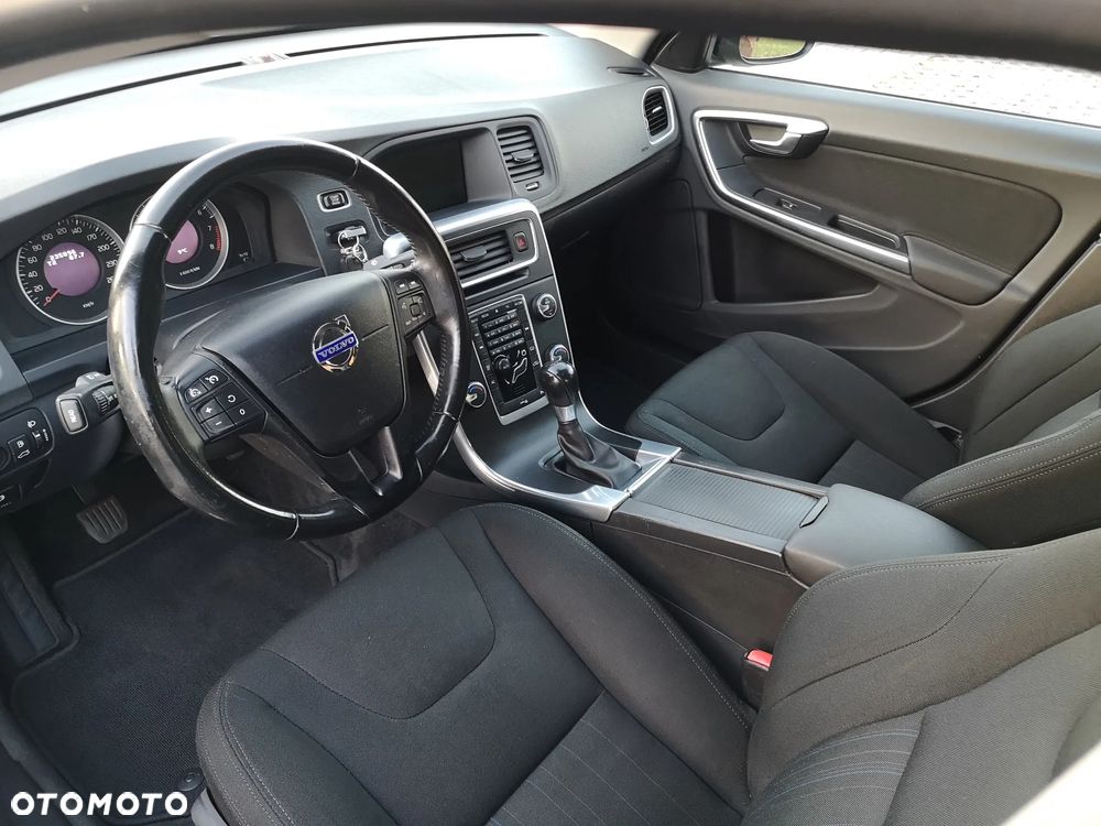 Volvo S60 T3 Edition - 6